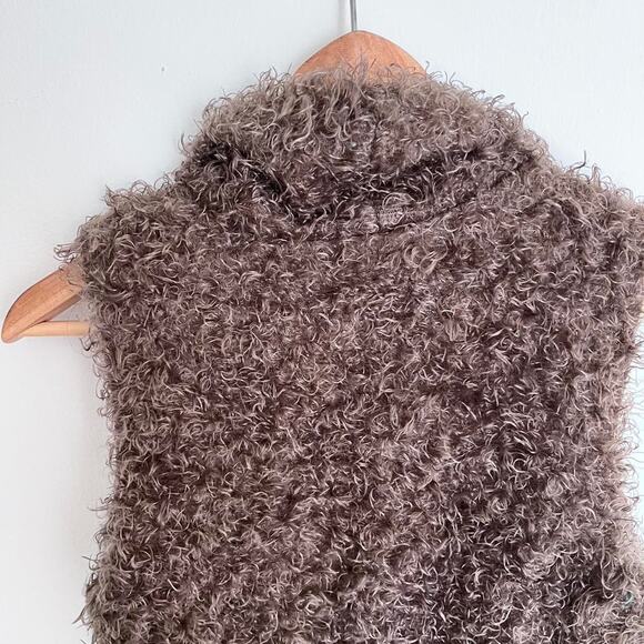 Y2k brown fluffy vest clasp - Picture 4 of 5